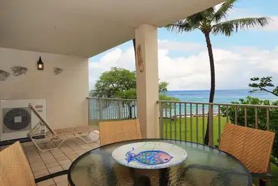 Image de 3bd rénové w / Ac - Très bien situé - commence à $ 525. 00 / nt - Royal Mauian # 302