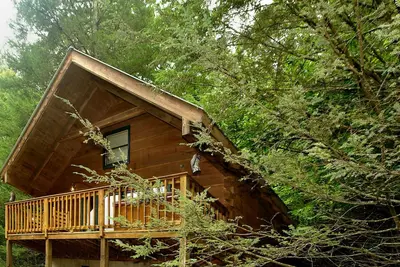 Image de 1 Chambre Log Cabin à distance de marche à Gatlinburg Community Center