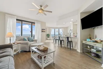Image de Seachase 404e- Vues sur la plage depuis la terrasse et l'intérieur luxueux!