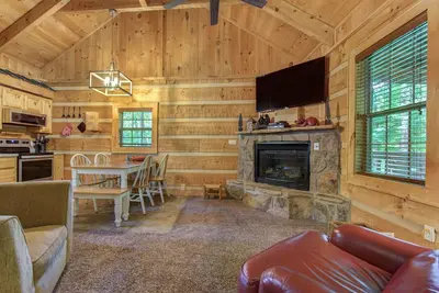 Image de Life's Escape, 2 Chambres, WiFi, Cheminée, Arcade, Jacuzzi, 6 personnes