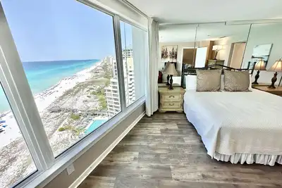 Image de 10% de réduction sur les séjours d'août! Vue fantastique sur le golfe! Décor magnifique! 4362 Bs2