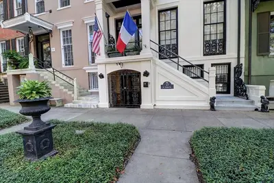 Image de Appartement luxueux avec jardin sur Jones (17 E Jones Garden)