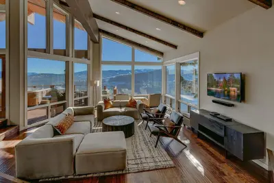 Image de Big Sky - Tahoe Donner Vue: 5 Br / 3. 5 Ba cinq chambres Ă coucher Ă Truckee, 12 personnes