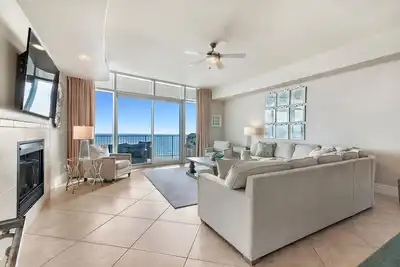 Image de Turquoise D706-Beach Front w / Large Terrace & Hot Tub, Saltwater Lazy River!