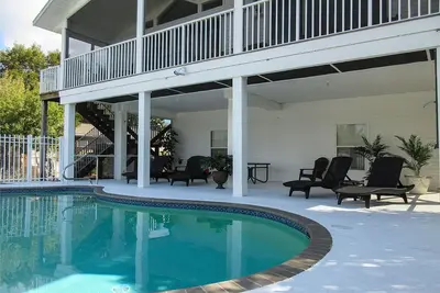 Image de Fabuleux Waterfront Island Vacation House! Walk To Beach! Dock Your Boat! Piscine chaufee!