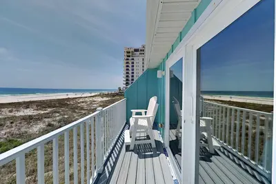 Image de Magnifique Condo Gulf Front ~ Balcon privé ~ À quelques pas de la plage!