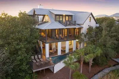 Image de Magnifique Maison de Vacances à Blue Mountain Beach Avec Piscine Privée et vue sur le Golfe!