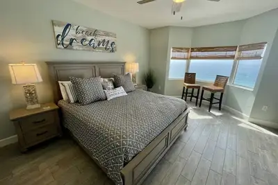 Image de Service De Plage Gratuit jusqu'au 3 / 1-10 / 31/19. Gulf front 3 chambres 3 salles de bain - 10 personnes