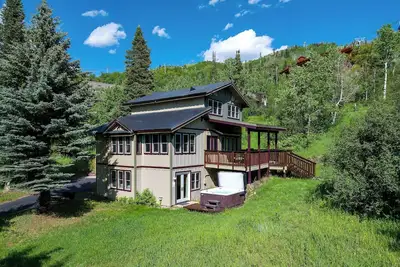 Image de 5 Bd Private Home w / New Furnishings | Regardez la gondole depuis le bain Ă remous | Marchez vers les pistes!