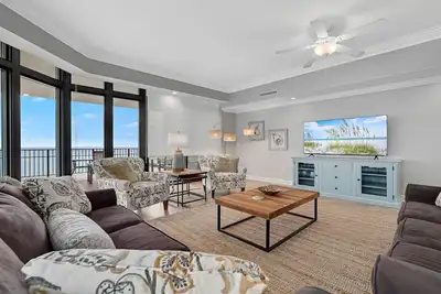 Image de 4br Phoenix West Ii! Lazy River / Water Slide! L'été comble les lacunes Gap! !