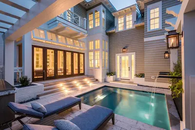 Image de \"Paradise Found\" - Piscine privée chauffée - Maison neuve - Cuisine gastronomique