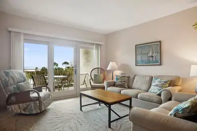 Image de Shorewood 333 - Condo rénové au 3e étage avec vue sur l'océan et vue imprenable
