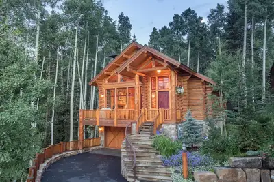 Image de Palmyra Pines - Un refuge de montagne parfait attend Ă Palmyra Pines, Hot Tub & Vues!