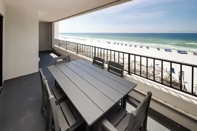 Image de \"Surf Dweller Unit 506\" Superbe vue directe sur le golfe!