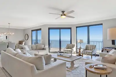 Image de Penthouse Unit! ! 4br / 4. 5ba plus grand condo à Phoenix Vi! ! !