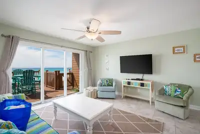 Image de Spacieux Waterhome Townhome - Juste une courte promenade de Pier Park