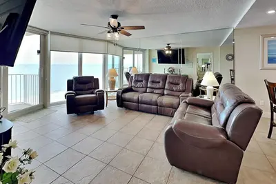 Image de Shores Club 703, 2 chambres, 7e étage face à l'océan, 6 couchages