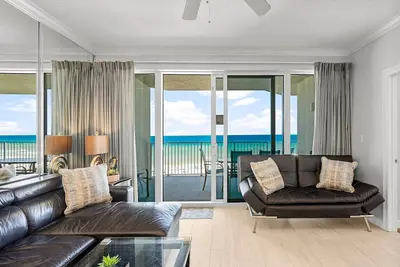 Image de UNITÉ 511. Ouvert 7 / 20-27 Maintenant 4700 $ Total! Condo De Luxe! Des Vues Spectaculaires!