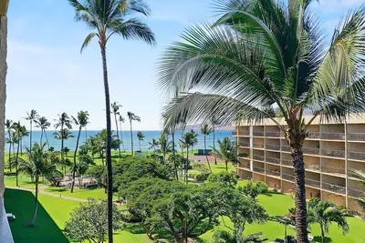 Image de Vues de Maui depuis le dernier étage du complexe en bord de mer, intérieur de première classe