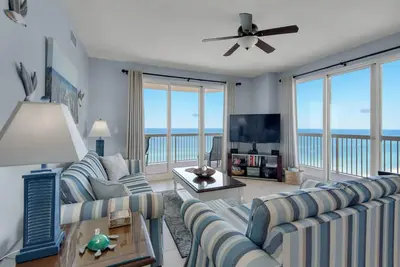 Image de Location De Chambres Pour 8! Ouvert 9 / 8-14! Service De Plage Gratuit!