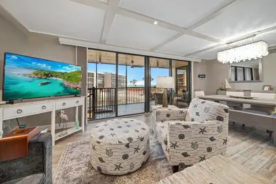 Image de Belle vue sur la plage, condo de trois chambres avec cabane de niveau inférieur