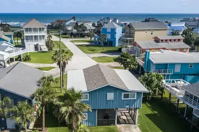 Image de Daydreamer - 2 Bdrm 1 salle de bain - Beachside dans Pirates Beach