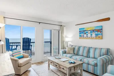 Image de Pinnacle Port Locations de vacances-B2 Tower 2 bdrm. condo