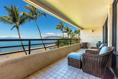Image de Unité premium en bord de mer avec des vues imprenables! Polo Beach 405