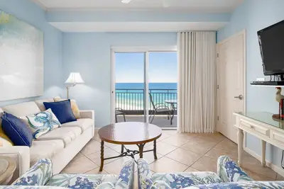 Image de Charme de luxe en bord de mer à Westwinds - Services incroyables - vue sur le golfe!