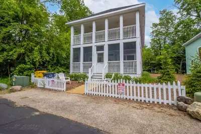 Image de Beachwalk Resort Beach House �� pied du lac Michigan Sheridan Beach
