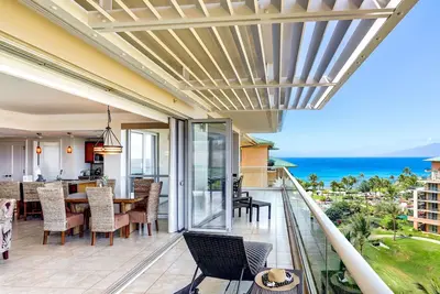 Image de Maui Westside Properties- Vue sur l'océan avec une immense Lanai - Honua Kai H836
