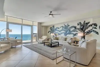 Image de Turquoise Place 3br avec une vue incroyable! Grands taux de printemps!