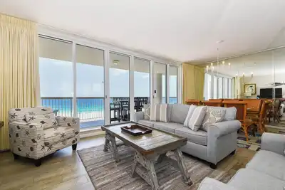 Image de Escapade en bord de mer sur le thème nautique avec balcon privé! 🌊