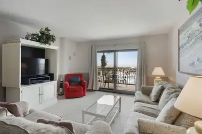 Image de Ocean One 211 - Condo Oceanfront 2e étage