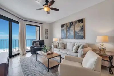 Image de Condo de luxe abordable en bord de mer | Spectaculaire vue sur le golfe au 12e étage | Mes escapades à la plage