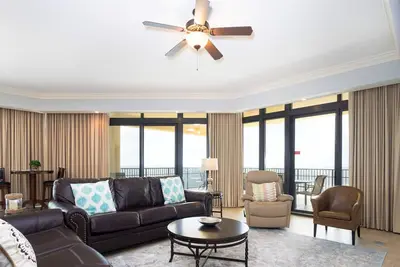 Image de Phoenix West Ii 1911: 4 Br / 4. 5 Ba condo à Orange Beach, pour 14 personnes