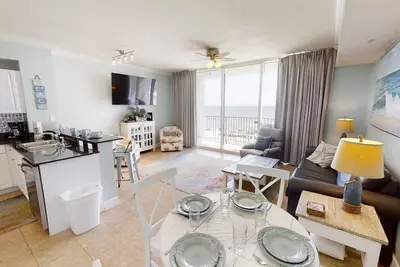 Image de Services de plage inclus avec notre condo 2e étage 2bed / 3bath + Bunks 8 personnes