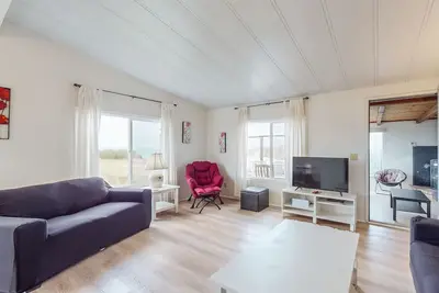 maison de chien-friendly w \/ accès à la plage privée, un bain à remous, et une vue imprenable
