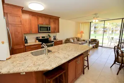 Image de Maui Sunset # A-103 1Bd / 2Ba, Complexe au bord de l'océan, rez-de-chaussée, des prix imbattables!