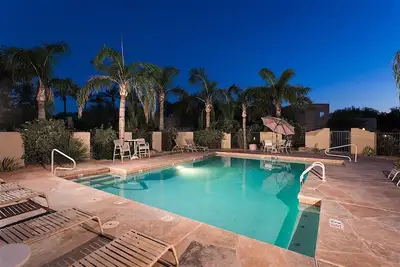 Image de SPÉCIAL Hiver Az Nirvana 3 Br Maison de ville / Piscine / Scottsdale