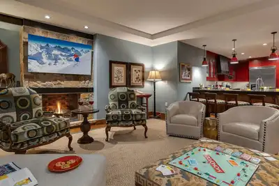 Image de Un lieu de bateau à vapeur: \"Maroon Mountain\" # 507- 4br Slopeside Luxury