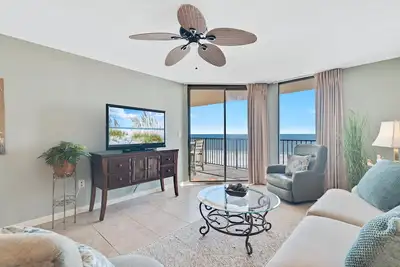 Image de Splash Pad pour les Kiddos! | Condo sur la plage avec balcon privé | Mes escapades à la plage