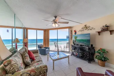 Image de Tarifs réduits! ~ Le bonheur vient dans les vagues @ Sandpiper ~ Beachfront King Master