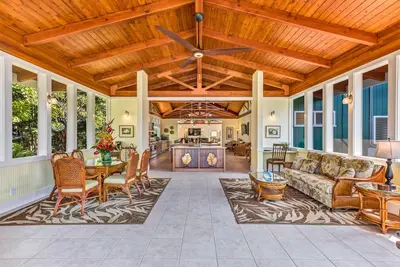 Image de Accueil hawaïen traditionnel | Pas de la baie de Keauhou | Commence à 349 $ / Nt