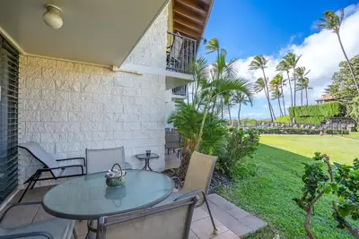 Image de Waiohuli Beach Hale # D-119 Complexe Oceanfront 1Bd / 1Ba, Tarifs avantageux, 4 personnes