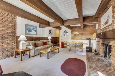 Image de Cottonwoods Condo 2f: 2 Br \/ 2 Ba copropriété à Aspen, pour 4 personnes