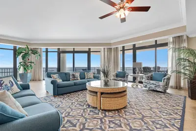 Image de Phoenix West avec Lazy River! Condo 4br / 5ba! Front de mer! Offres d'automne! !