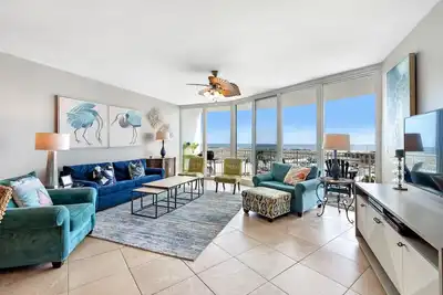 Image de Caribe D411 - Vue sur la baie avec grande terrasse, rivière Lazy + toboggans pour piscine!