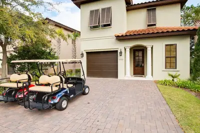 Image de Villa Lago 1892 ~ Deux voiturettes de golf incluses ~ Tram Gratuit & Wifi!