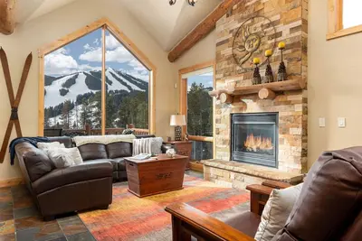 Image de Lakota Antlers 409 de WPLCo | Vues sur le domaine skiable depuis le bain à remous | Vie de luxe | Nouveau Townhome!